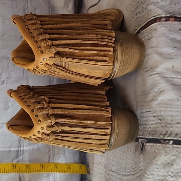 Abilene ankle fringe boots - Picture 3 of 7